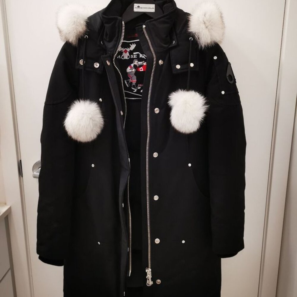 Women Moose Knuckles Original Stirling Parka Fur XS Size